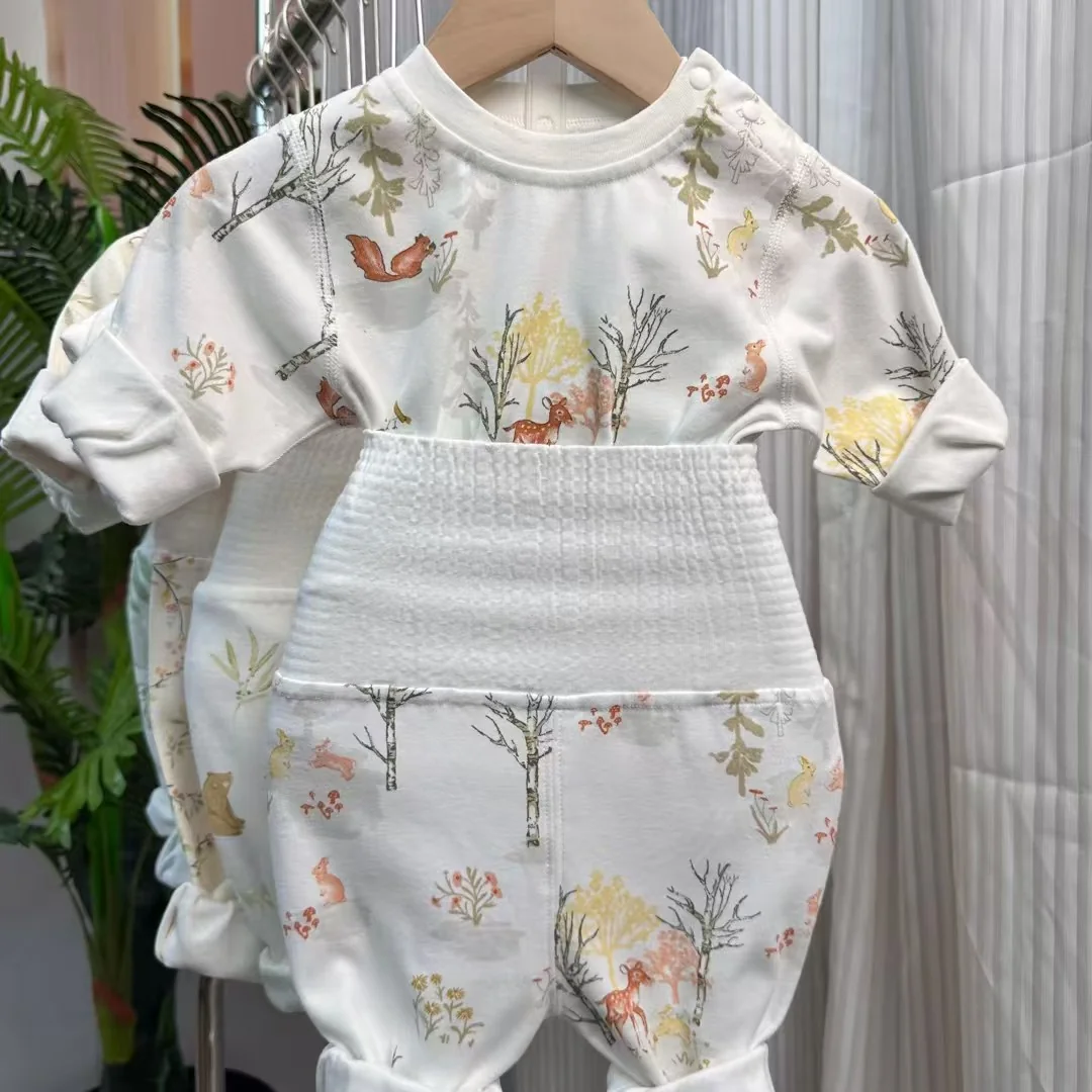 Cotton and wool home clothes for infants and toddlers in autumn
