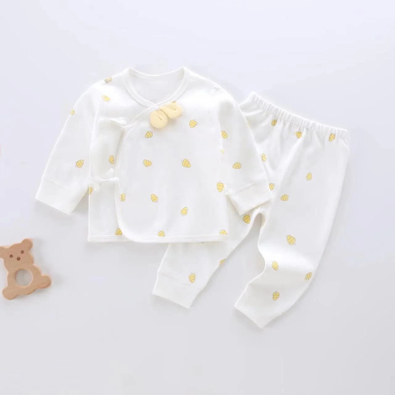 Infant and toddler spring and autumn underwear set made of pure cotton