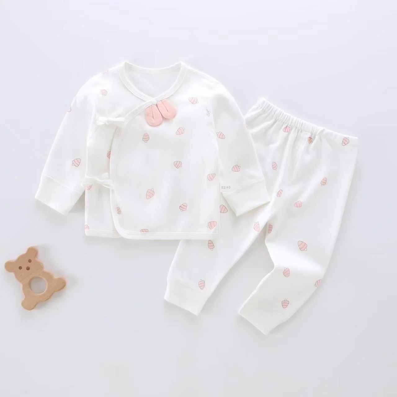 Infant and toddler spring and autumn underwear set made of pure cotton