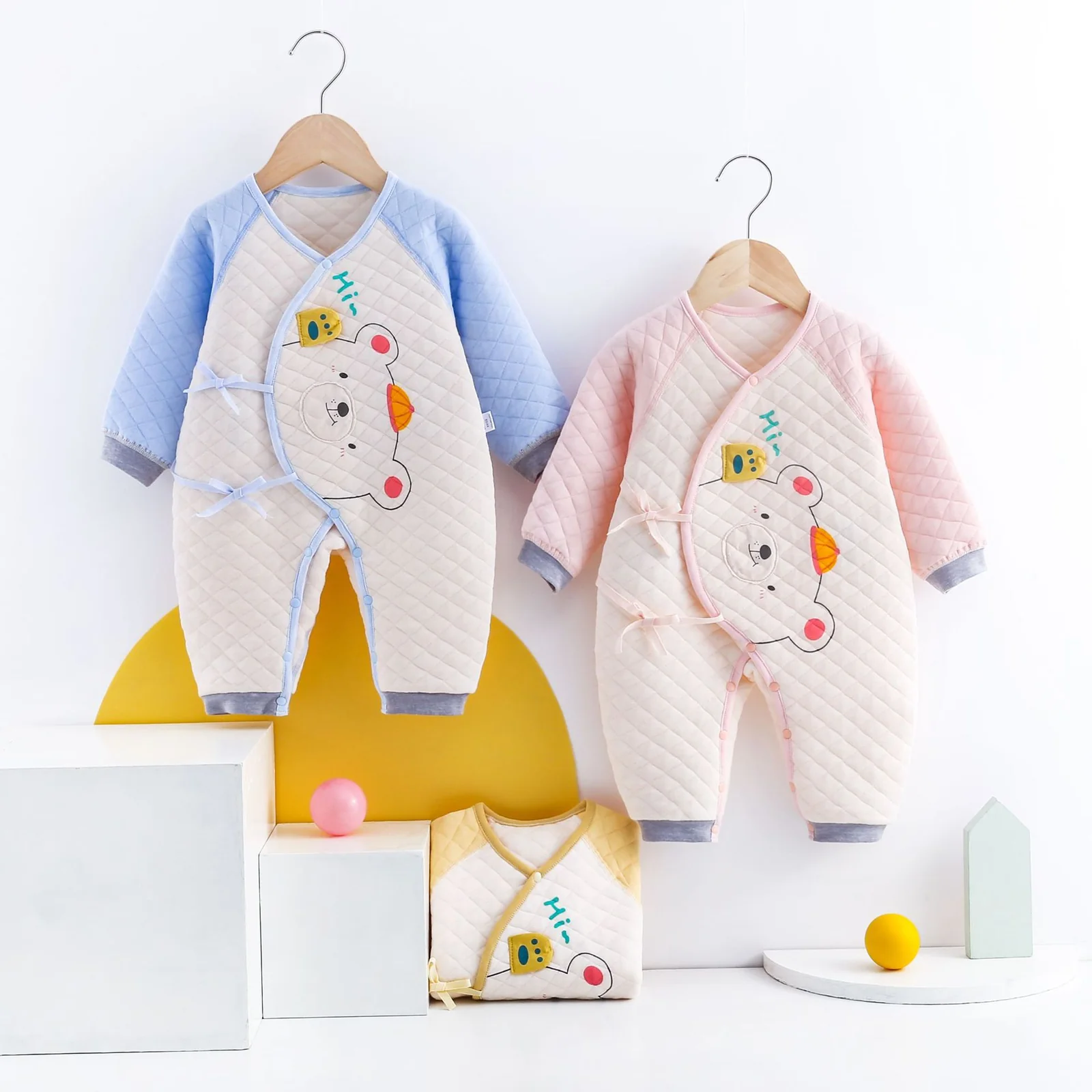 Infant and toddler crawling suit