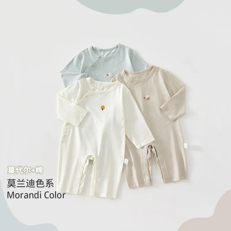 Spring crawling clothing for infants and toddlers
