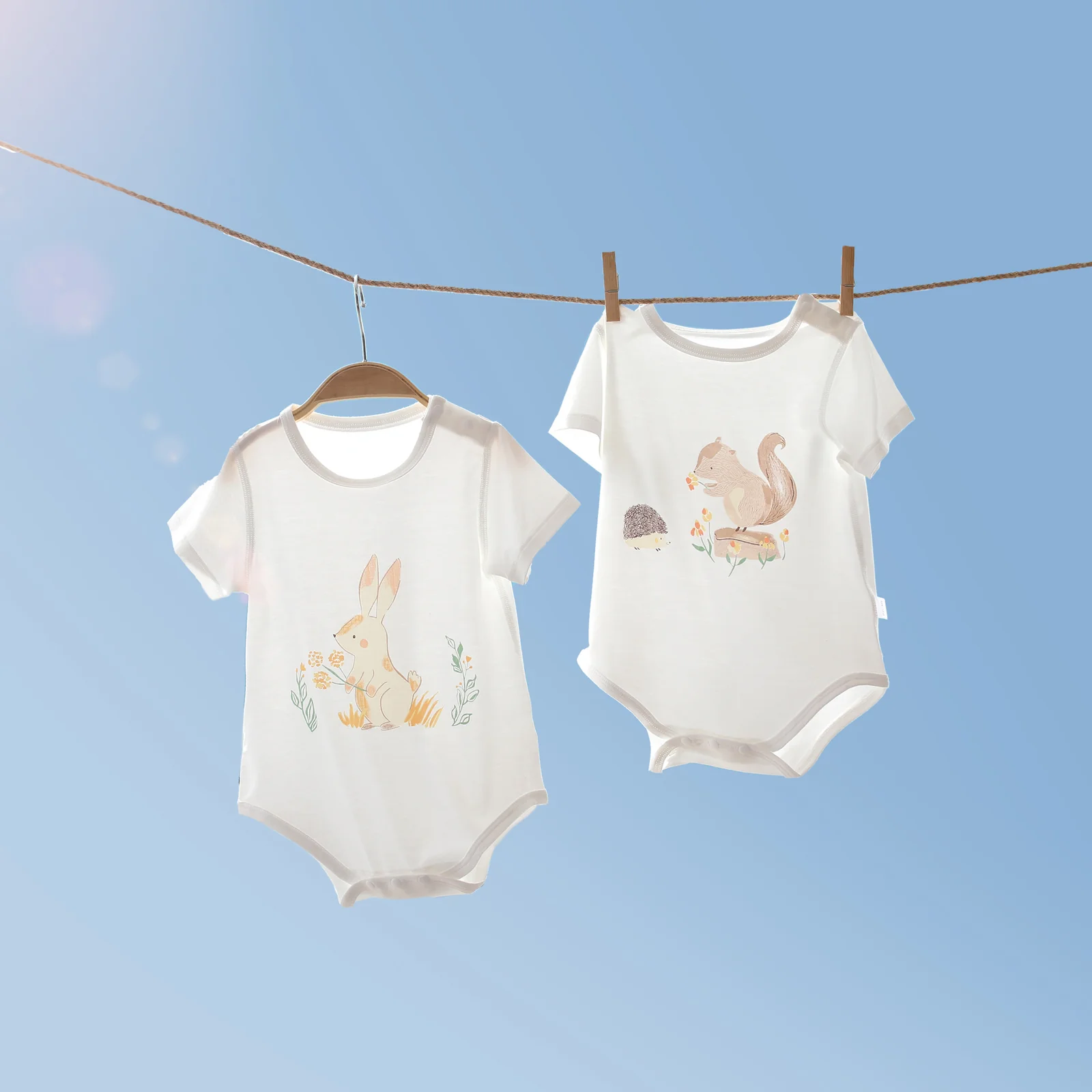 Summer triangular hatchcoat for infants and toddlers, thin style