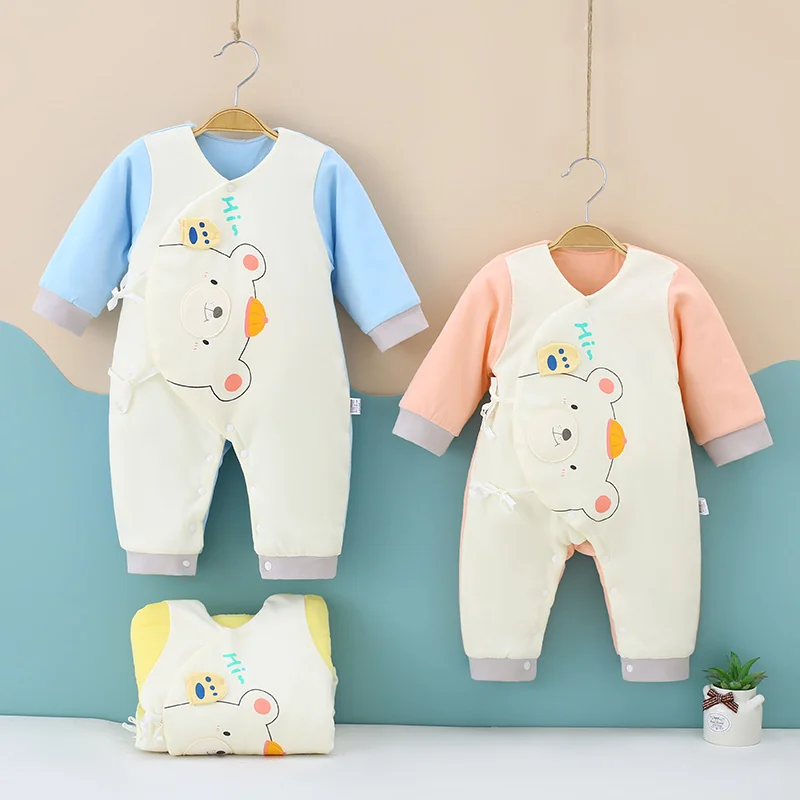 Winter crawling clothes for infants and toddlers