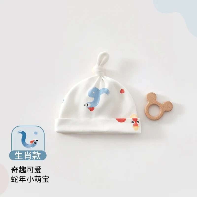 The girl's spring and autumn hat is made of pure cotton
