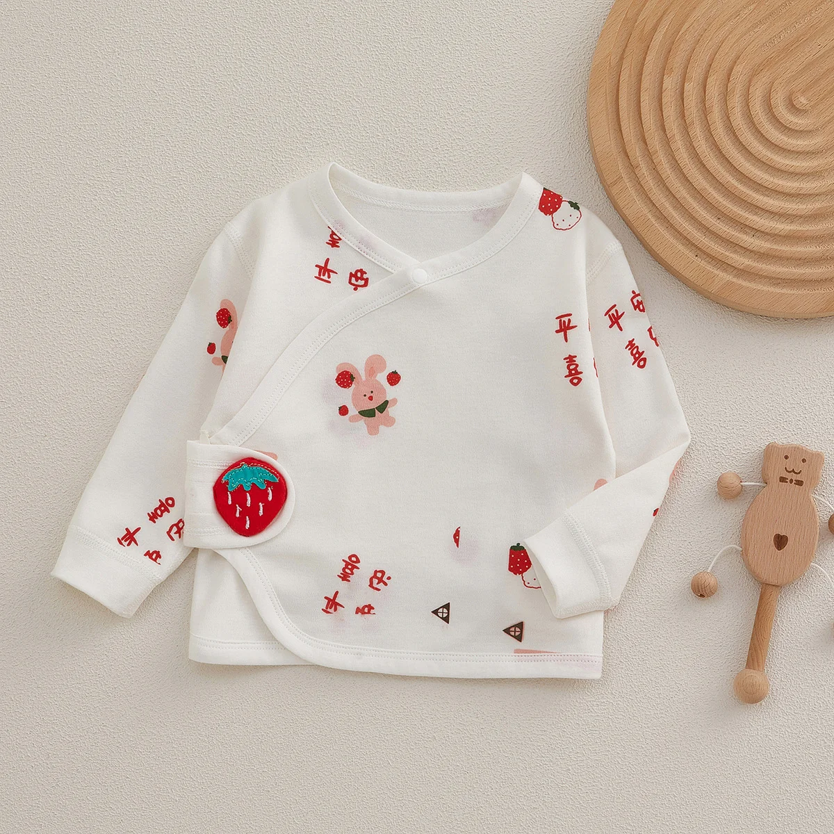 The girl's spring and autumn long Johns and long Johns are made of pure cotton