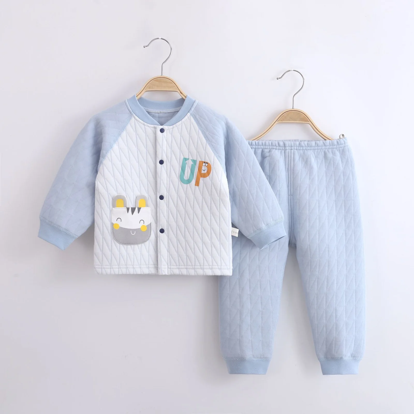 Infant and toddler spring and autumn underwear set