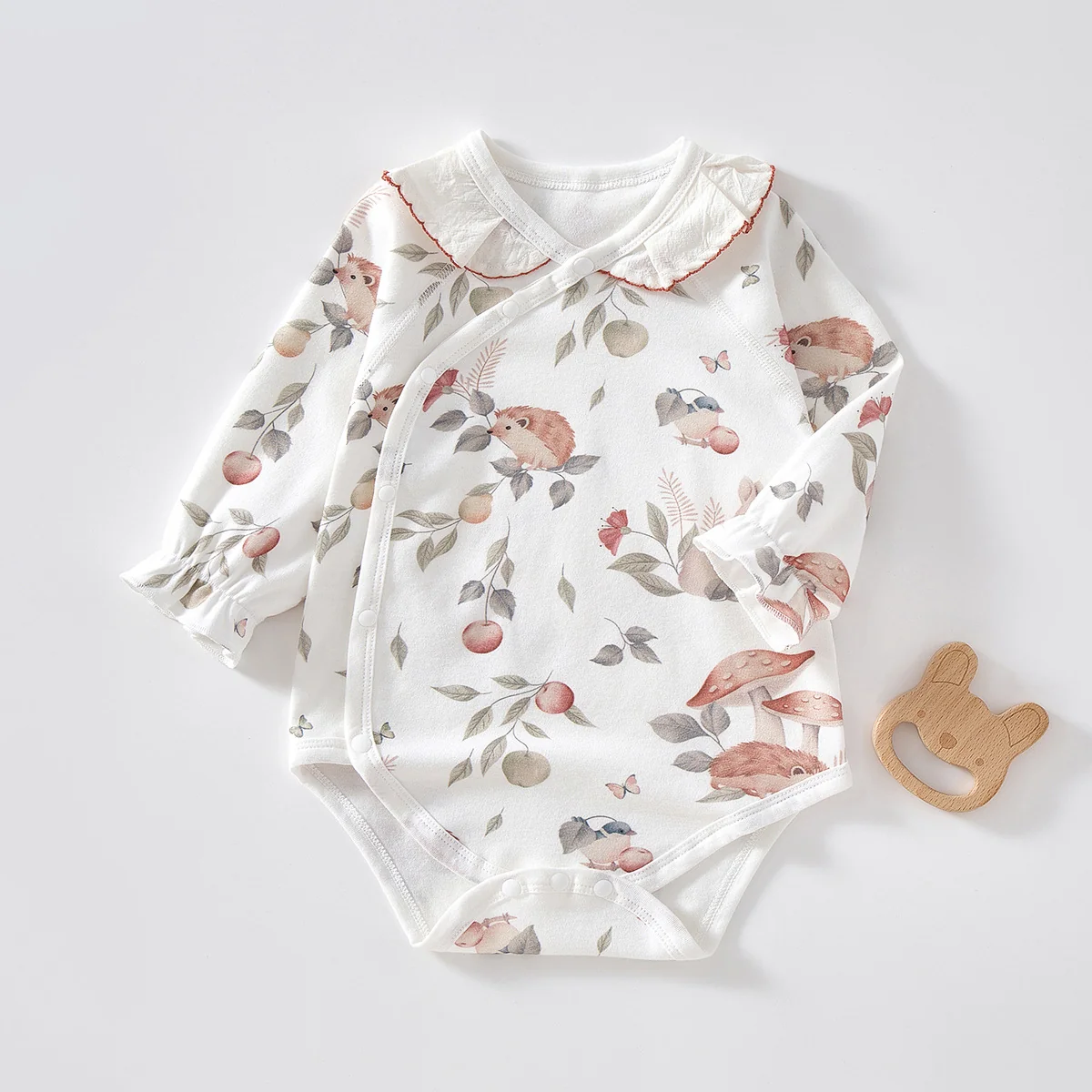 Spring and autumn crawling clothing for infants and toddlers