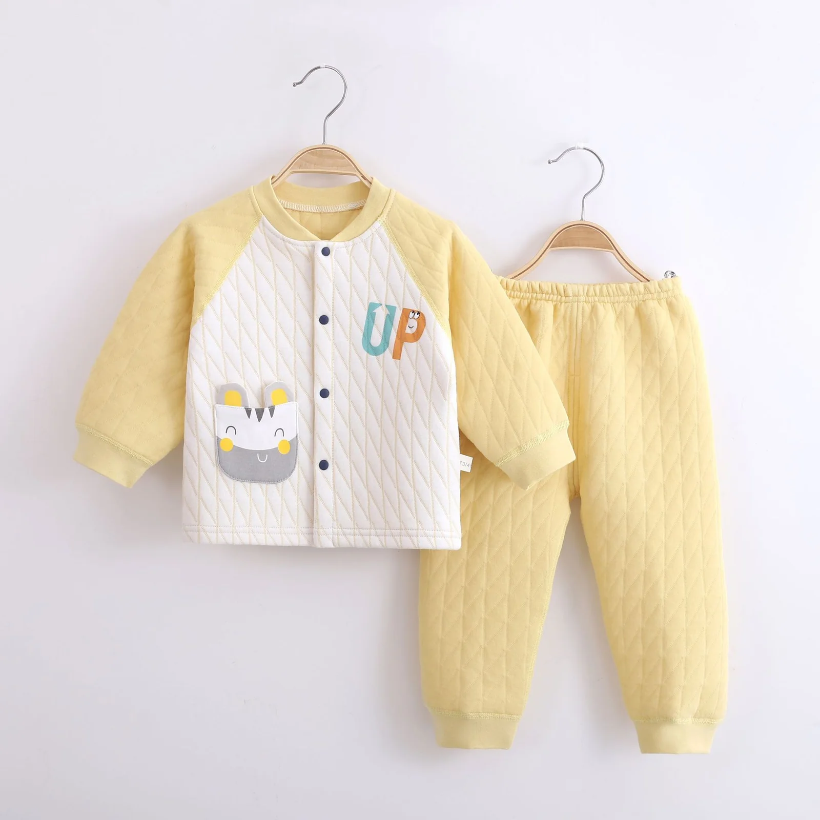 Infant and toddler spring and autumn underwear set