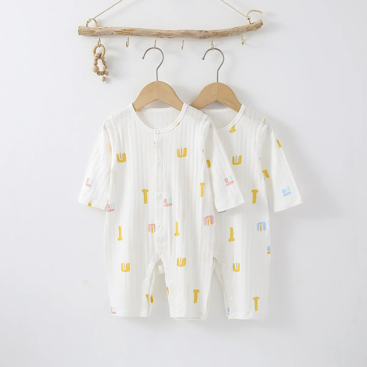 Thin summer crawling clothes for girls