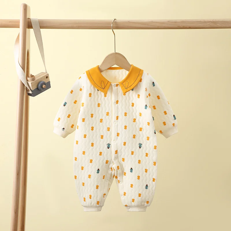 The girl's autumn and winter climbing suit is made of pure cotton with cotton lining