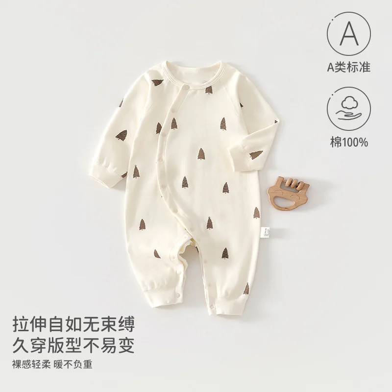 The girl's spring and autumn crawling clothes are made of pure cotton