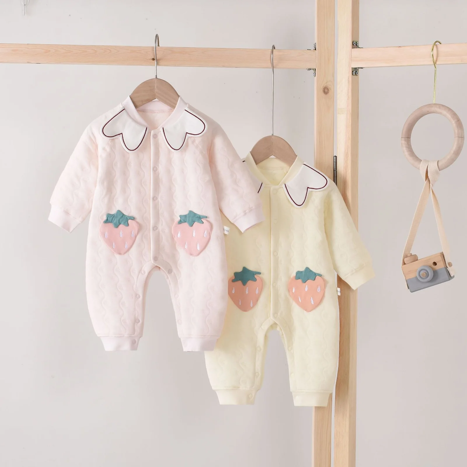 Spring and autumn clothes for infants and toddlers