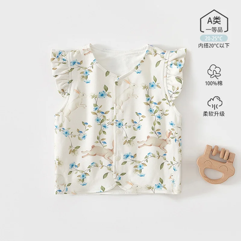 The girl's autumn waistcoat is made of pure cotton