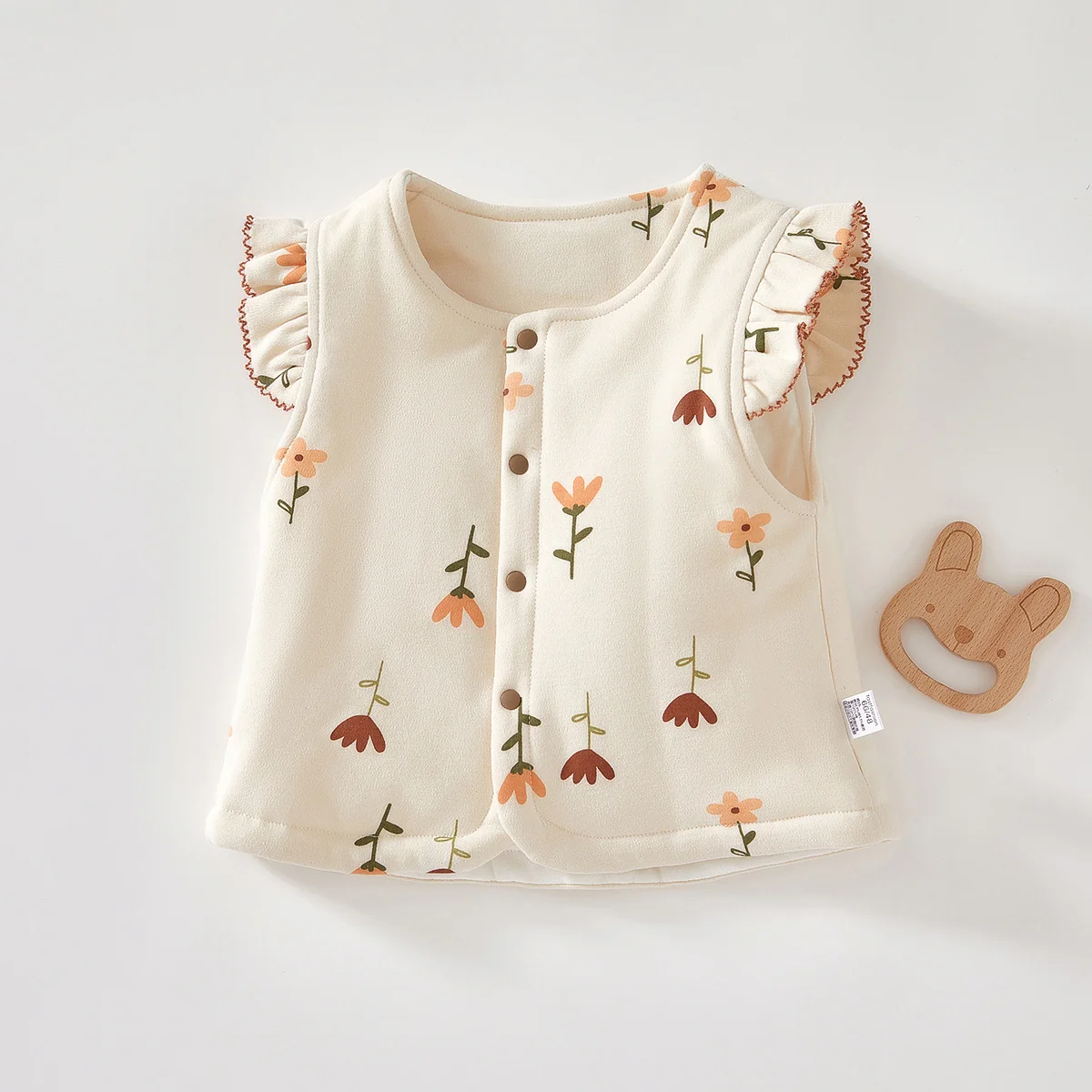 The autumn and winter vests for infants and toddlers are thickened with cotton padding
