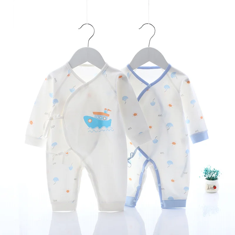 Pure cotton clothes for infants and toddlers in autumn
