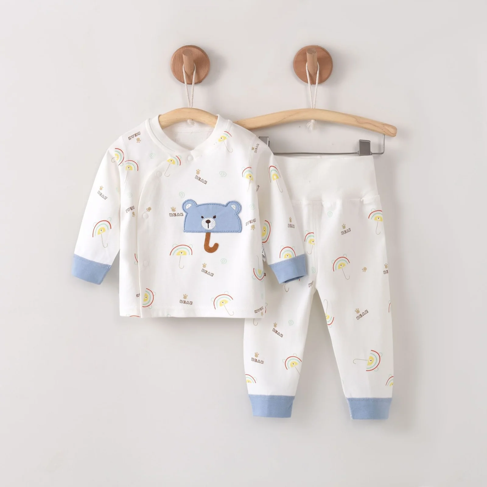 Boys' spring and autumn home wear made of pure cotton