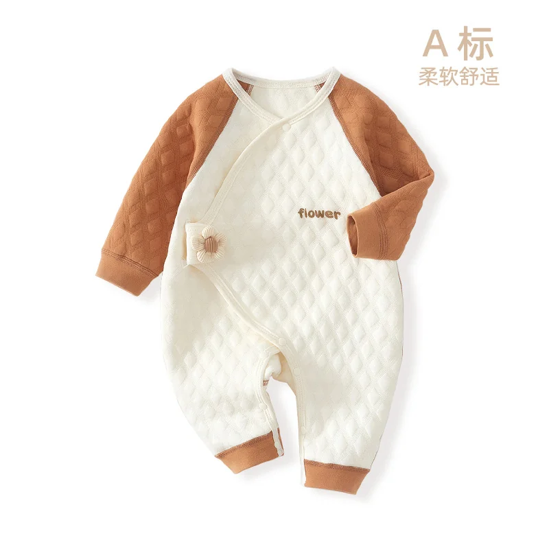 Infant and toddler autumn and winter jumpsuit made of pure cotton