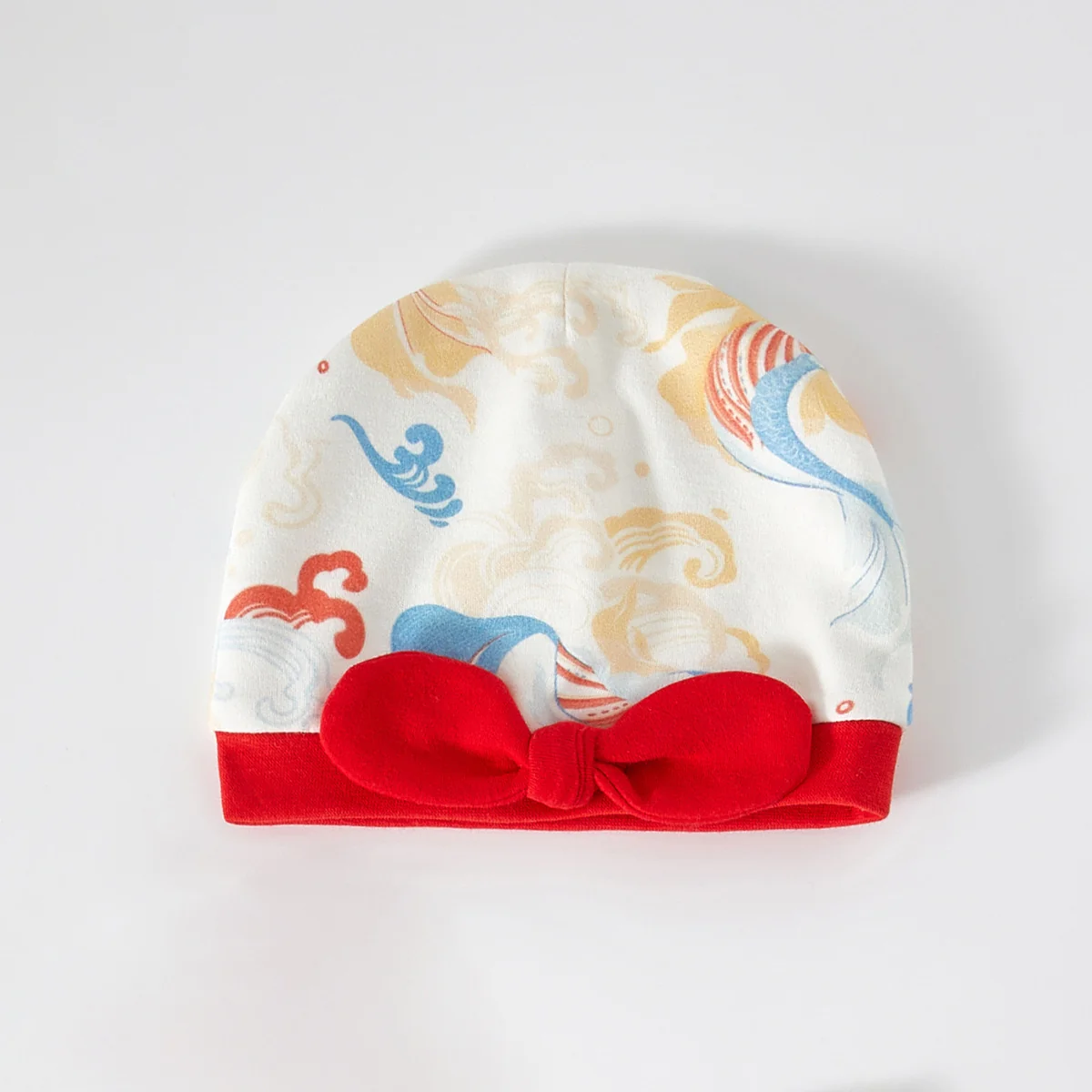 The girl's spring and autumn hat is made of pure cotton