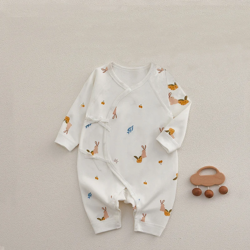 Pure cotton crawling clothes for infants and toddlers in spring and autumn