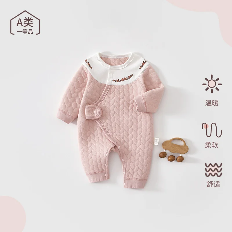 A girl's autumn and winter dress is made of pure cotton with cotton lining